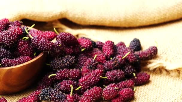 Pile Ripe Mulberries Wooden Bowl Moving Sack Cloth — Stock Video