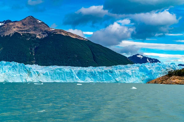 Άποψη του παγετώνα Perito Moreno στη λίμνη Αργεντινή — Φωτογραφία Αρχείου