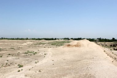 Akhsikent, Özbekistan 'ın Namangan bölgesinin Turakurgan ilçesindeki Şehand köyü yakınlarında bulunan antik yerleşim yeridir. 