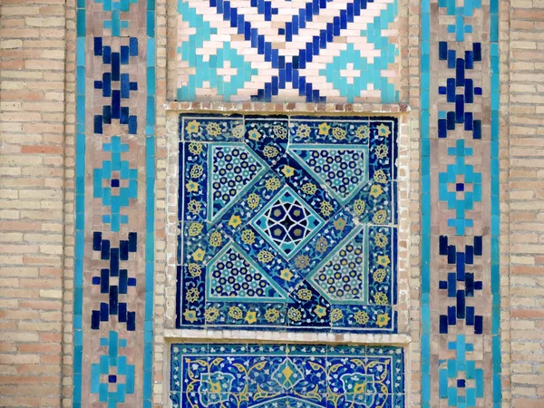 Tashkent Uzbequistão Março 2019 Telha Vitrificada Parede Barakhan Madrasah Decorada — Fotografia de Stock