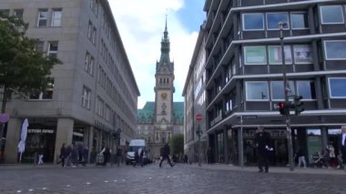 Hareket zaman atlamalı: şehir Hamburg (Almanya), sahnede görüntülemek için Hamburg Belediye Binası