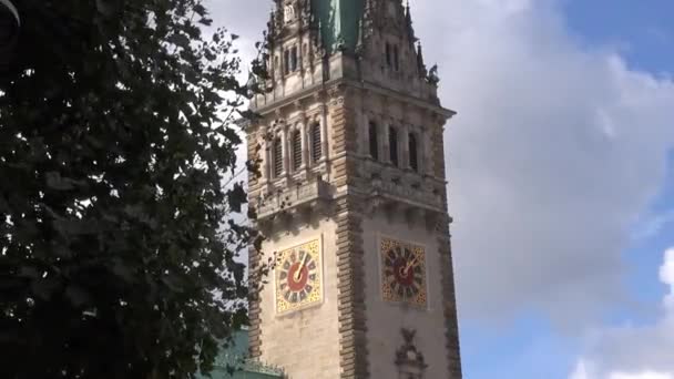 Motion Time Lapse Torre Con Reloj Del Ayuntamiento Hamburgo Alemania — Vídeo de stock