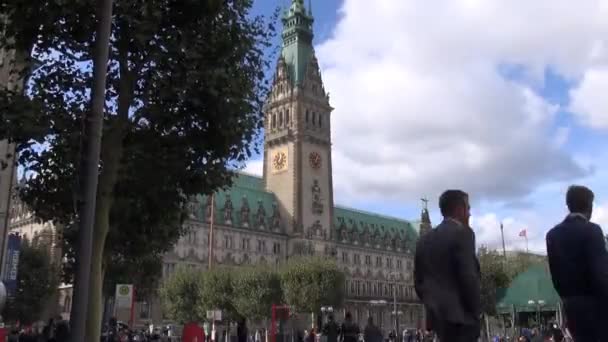 Motion Time Lapse Torre Con Reloj Del Ayuntamiento Hamburgo Alemania — Vídeos de Stock