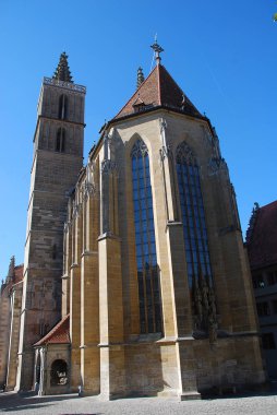 St. James (Almanca: St. Jakob) kilise Rothenburg ob der Tauber, Almanya, Aziz James Kilisesi Santiago de Compostela, İspanya için hac yolu üzerinde bir kilise olarak hizmet veren tarihi bir Lüteriyen olduğuna