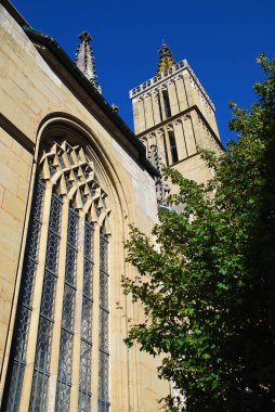 St. James (Almanca: St. Jakob) kilise Rothenburg ob der Tauber, Almanya, Aziz James Kilisesi Santiago de Compostela, İspanya için hac yolu üzerinde bir kilise olarak hizmet veren tarihi bir Lüteriyen olduğuna