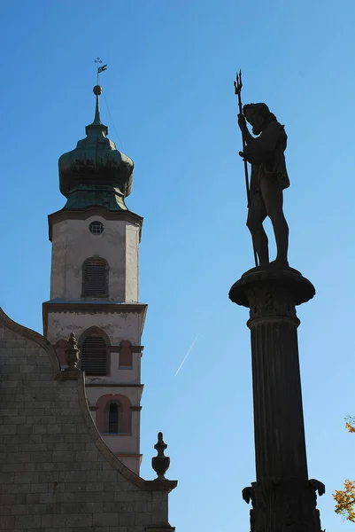 Iglesia San Esteban Estatua Neptuno Fuente Del Mismo Nombre Plaza — Foto de Stock