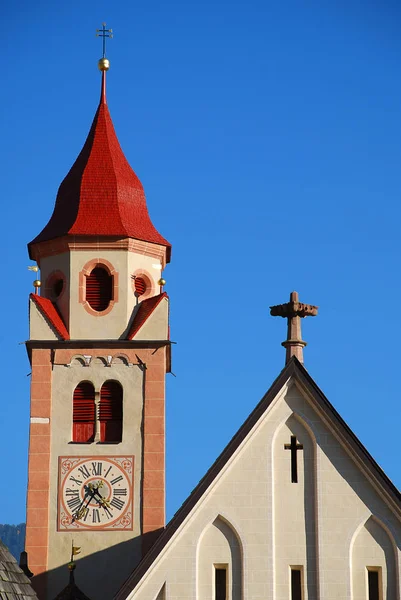 Gereja Paroki Santo Yohanes Pembaptis Tirol Italia Tirol Adalah Sebuah — Stok Foto