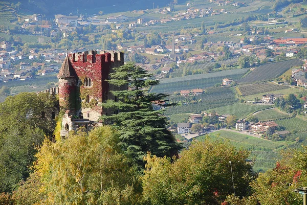 Brunnenburg Zamek Tirolo Południowy Tyrol Włochy Brunnenburg Zamek Bierze Swoją — Zdjęcie stockowe