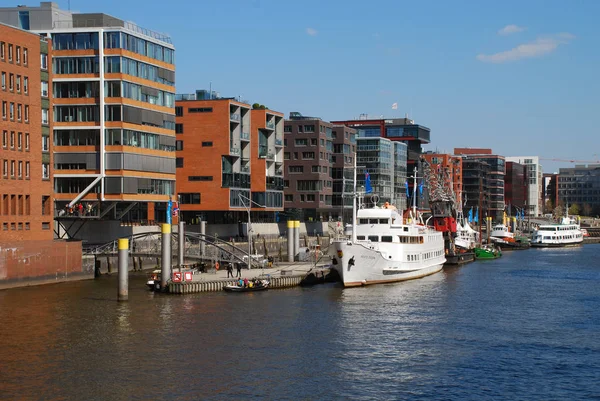 Hafencity: Sandtorhafen, Hamburgo, Alemanha — Fotografia de Stock