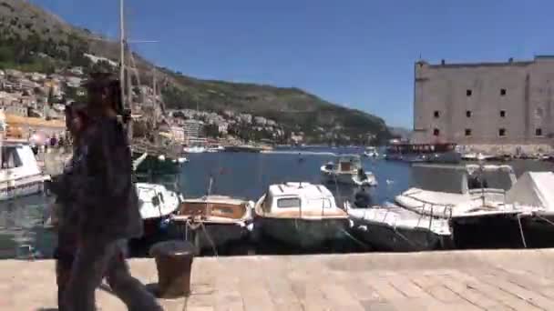 Kroatië Dubrovnik Old Tow Harbor Time Lapse Shot — Stockvideo