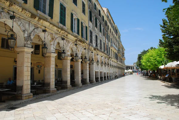 The Liston in Corfunearby Spianada Square, Corfu-stad (Griekenland) — Stockfoto