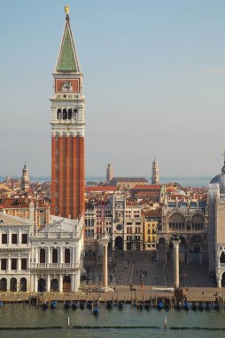 Venedik: Piazza San Marco ve Campanile di San Marco havadan görünümü