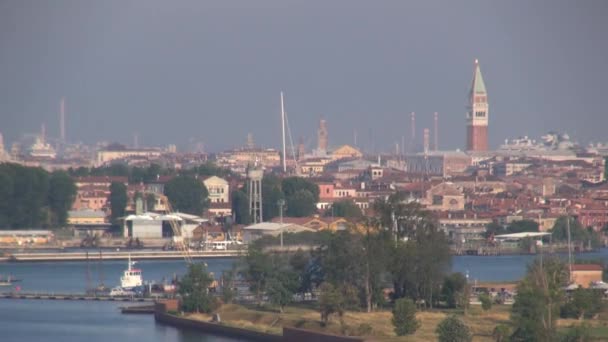 Wenecja Włochy Czasie Rzeczywistym Widok Liniowca Wycieczkowego Wchodzenia Laguny Wenecji — Wideo stockowe