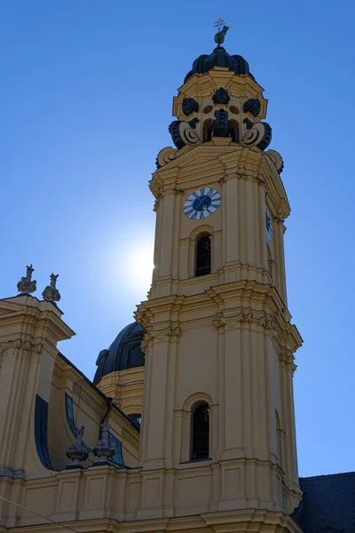 Munich Jerman Menara Jam Gereja Barok Theatine Odeonsplatz Kota Munich — Stok Foto