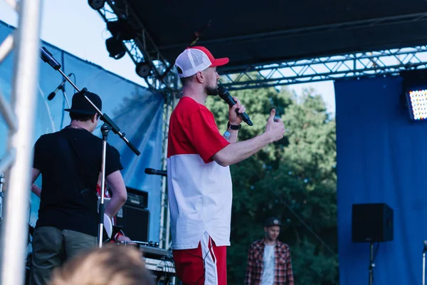 Ukrayna konser rap sanatçısı Yarmak 27 Mayıs 2018 Cherkassy, Ukrayna Festivali — Stok fotoğraf