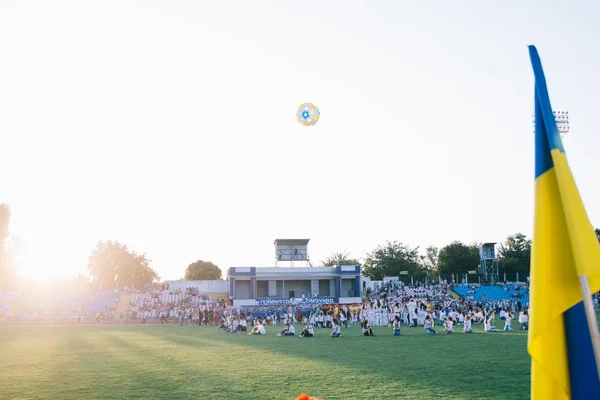 Viering van de onafhankelijkheidsdag in het stadion in de stad van Tsjerkasy augustus 24, 2018 — Stockfoto