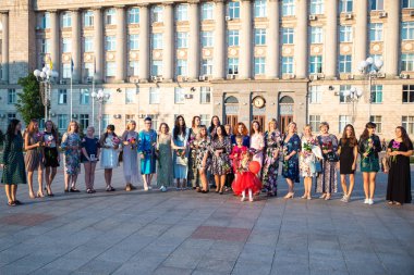 Flashmob kadınsı ve gün güzellik. Cherkasy Ukrayna 20 Eylül 2018.