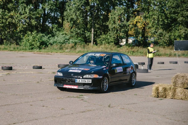 Rally on production cars on October 10, 2018 in the city of Cherkasy, Ukraine. Free admission. In the open air — Stock Photo, Image