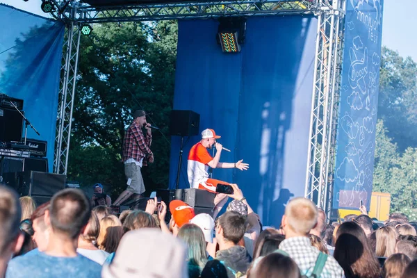 Concierto del artista de rap ucraniano Yarmak mayo 27, 2018 en el festival en Cherkassy, Ucrania — Foto de Stock