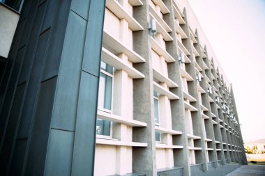 Kare bloklu desenli eski bina. Ukrayna, Çerçeve.