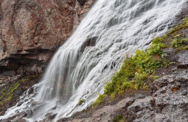 Devichye Şelalesi Elbrus 'a tükürdü..