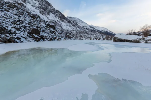 Zima Západ Slunce Ledové Království Belucha Jezera Zamrzlá Horách Při — Stock fotografie