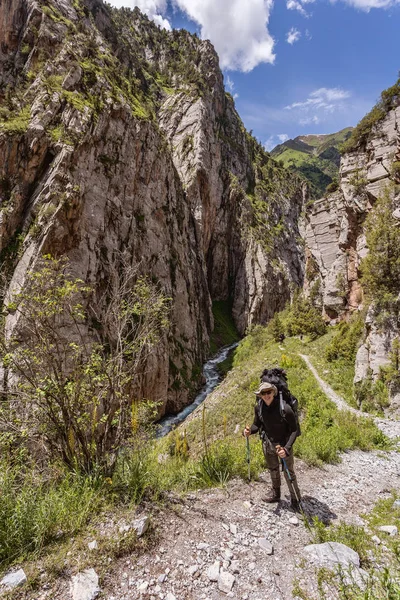 Пішохідний Туризм Горах Стокове Зображення