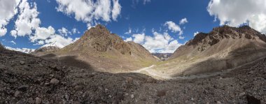 Trango Kuleleri ve Baltoro Buzul Karakorum Pakistan, K2 Ana Kampı