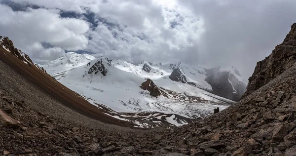 Paesaggio Montano Innevato Riposo Montagna — Foto Stock