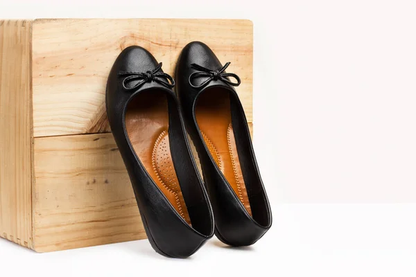 Ein Paar Schwarze Ballerinas — Stockfoto