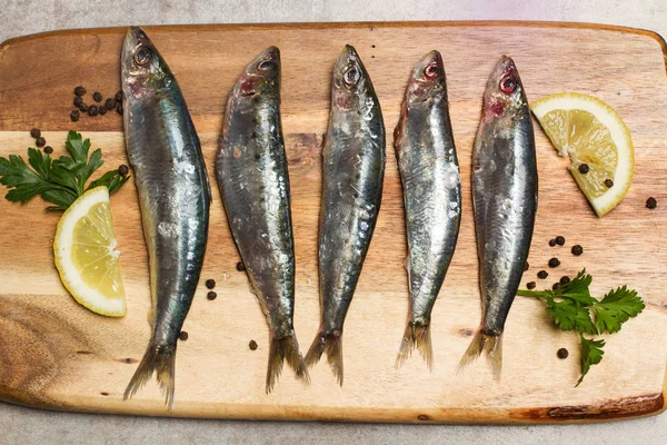 Fresh Sardines Kitchen Wooden Board — Stock Photo, Image