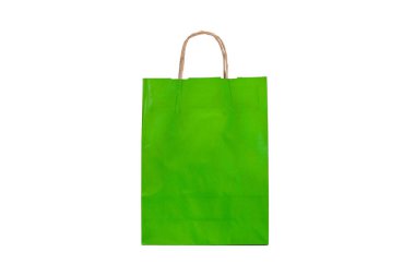 Beyaz arka plan üzerine yeşil kağıt hediye çantası