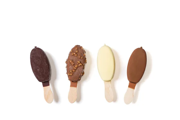 Tipos Variados Piruetas Gelo Mergulhadas Chocolate Fundo Branco — Fotografia de Stock
