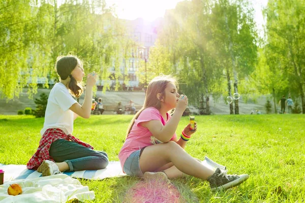 Adolescent Girls Having Fun Park Blowing Soap Bubbles — Stock Photo, Image