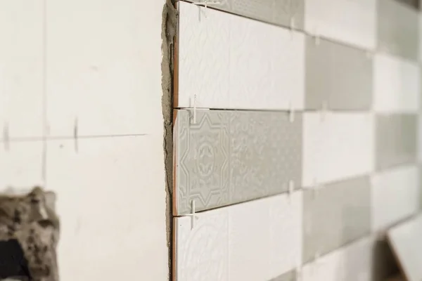 Process of laying ceramic tiles, construction and repair in the kitchen, tiles — Stock Photo, Image