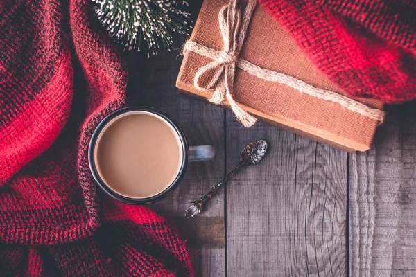 Hot Coffee Mug Wrapped Scarf Winter Days Christmas Tree Present — Stock Photo, Image