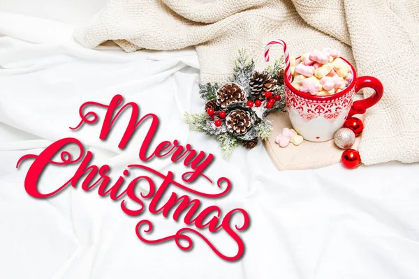 Red Mug Marshmallows Winter Ornaments White Sheets — Stock Photo, Image