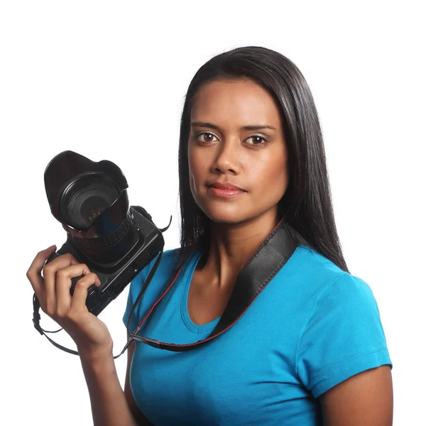 Ung Blandad Ras Kvinnliga Fotografen Innehar Dslr Kamera Klädd Blå — Stockfoto