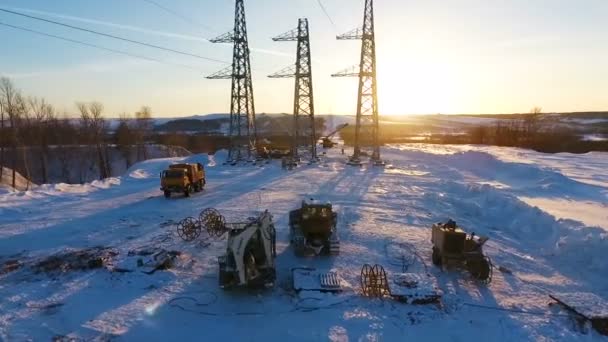 Beau Mouvement Vue Supérieure Delà Des Tours Électriques Des Techniques — Video