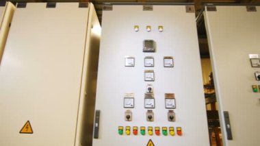 büyük dolaplar switchgears derleme için amaçlanan