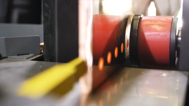 气动压力机推压金属制造孔 — 图库视频影像