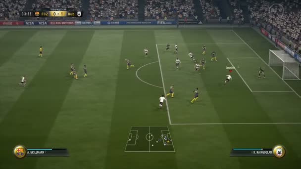 Jugador marca gol en la puerta opuesta del equipo en el videojuego — Vídeos de Stock