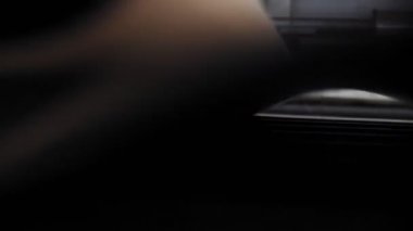 tesis closeup konveyör ile taşınan karton levha