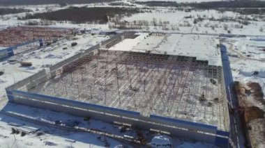 Bitki inşaatında leşle bitmemiş bir atölye