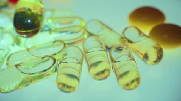 Desfocar Comprimidos Comprimidos Medicamento Pílulas Coloridas — Vídeo de Stock