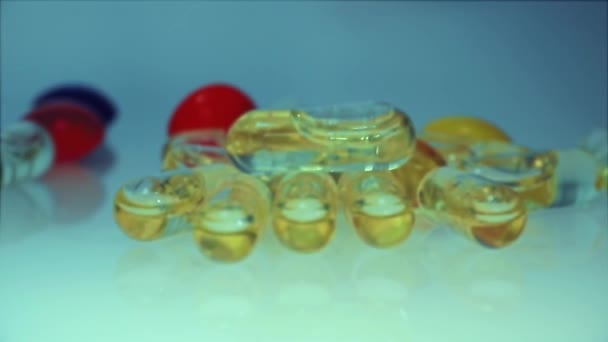 Desconcentración Tablet Pills Medicamento Coloridas Píldoras — Vídeo de stock