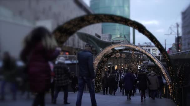 2018 Rotterdam Países Bajos Ocupada Calle Comercial Con Decoraciones Navidad — Vídeos de Stock