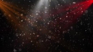 Renkli Shining dairesel. Karanlık bir arka plan üzerinde sinematik fişekleri ışık spot aydınlatma parlama animasyon soyut parçacık 