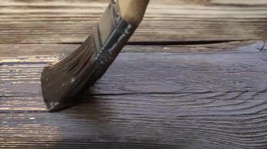 Yağlı boya ile fırça ile eski ahşap planken Boyama 