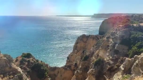 Letní Krajina Útesy Skály Pobřeží Atlantského Oceánu — Stock video